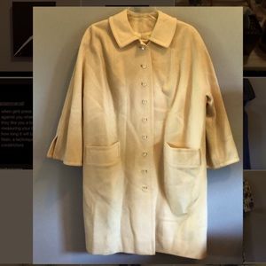100% Wool Vintage Cream Colored Coat